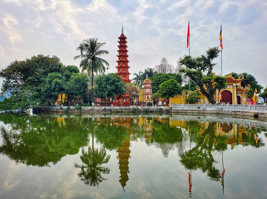 Trấn Quốc Pagoda: A Historical and Spiritual Symbol in Hanoi