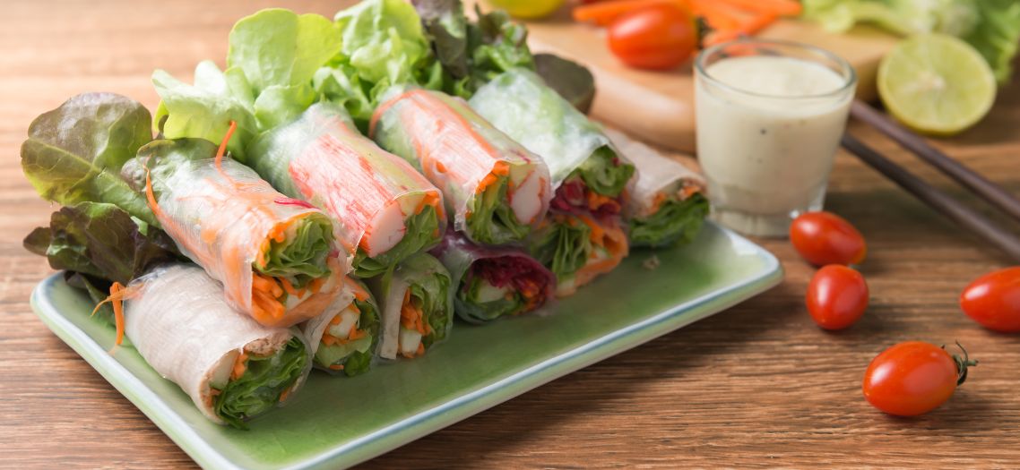 Goi cuon o rollito vietnamita lleno de frescura y hierbas aromáticas