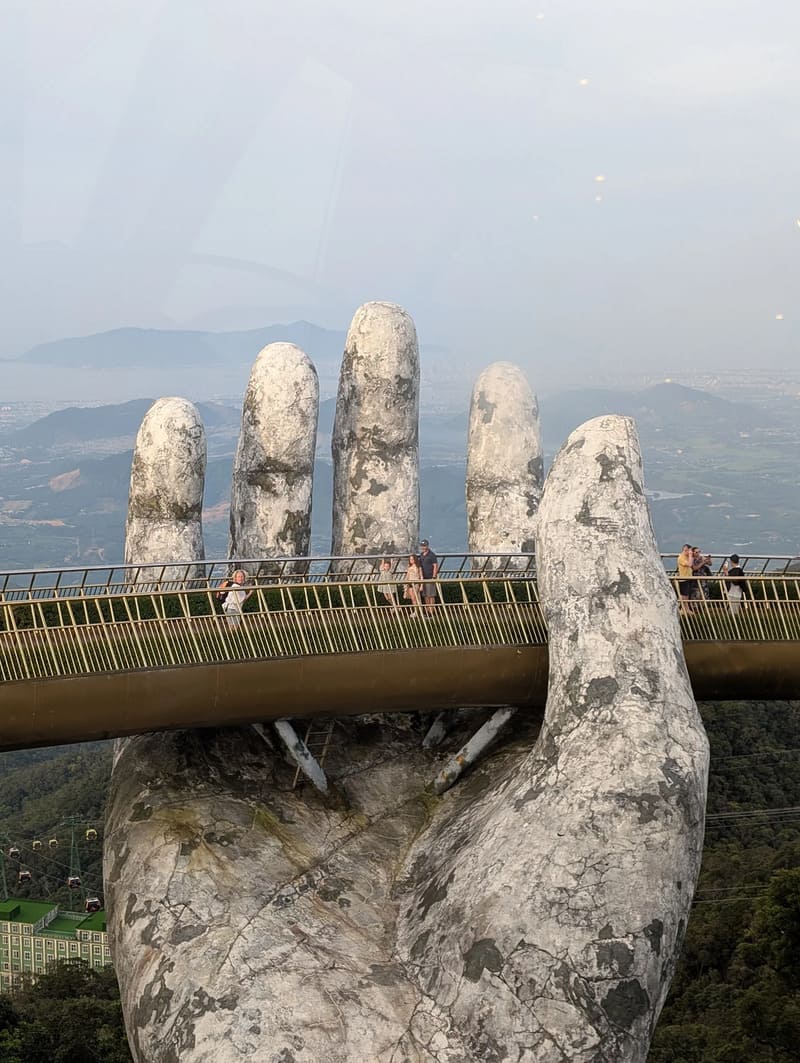 Hanoi to Da Nang: Flight, Train & Bus Guide (2026)