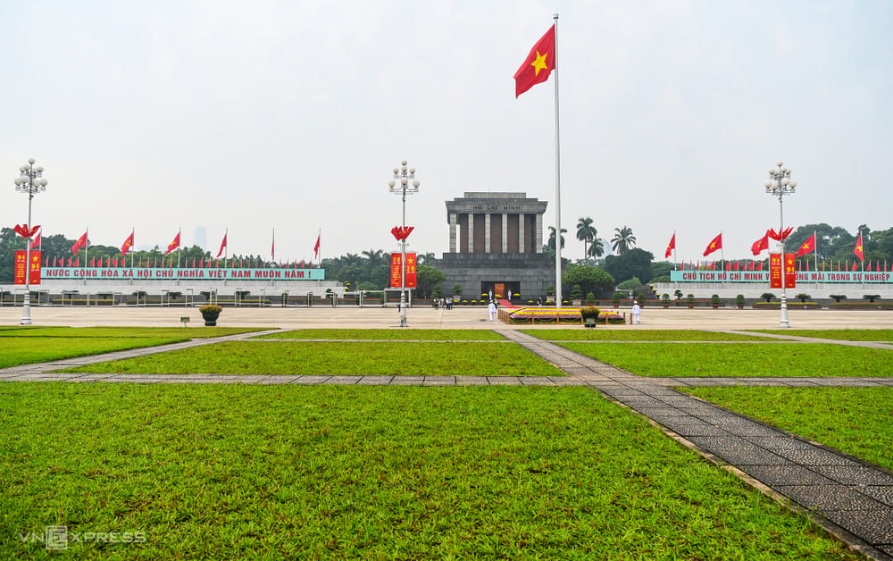 Mausoleo Ho Chi Minh: Un lugar icónico imperdible en Hanói