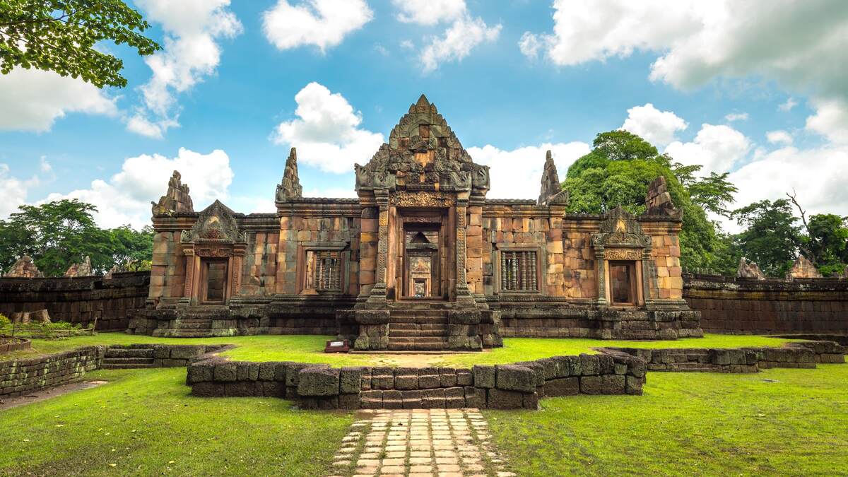 Sukhothai: Tracing the Origins of Thailand