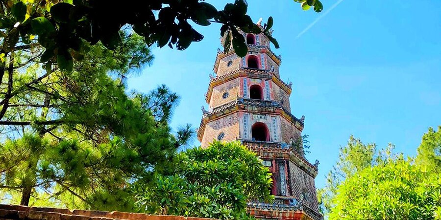 Thien Mu Pagoda: Hues Timeless Icon