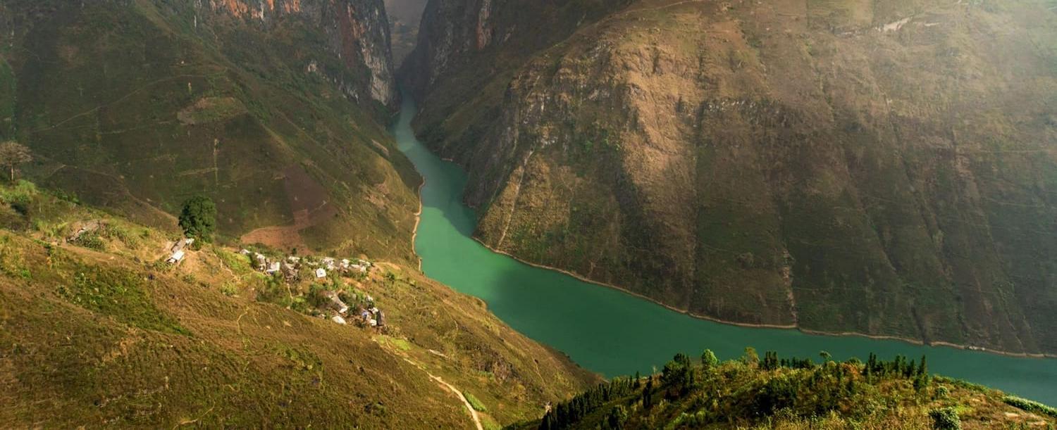 Sapa to Ha Giang: Complete Transportation Guide, Prices & Travel Time