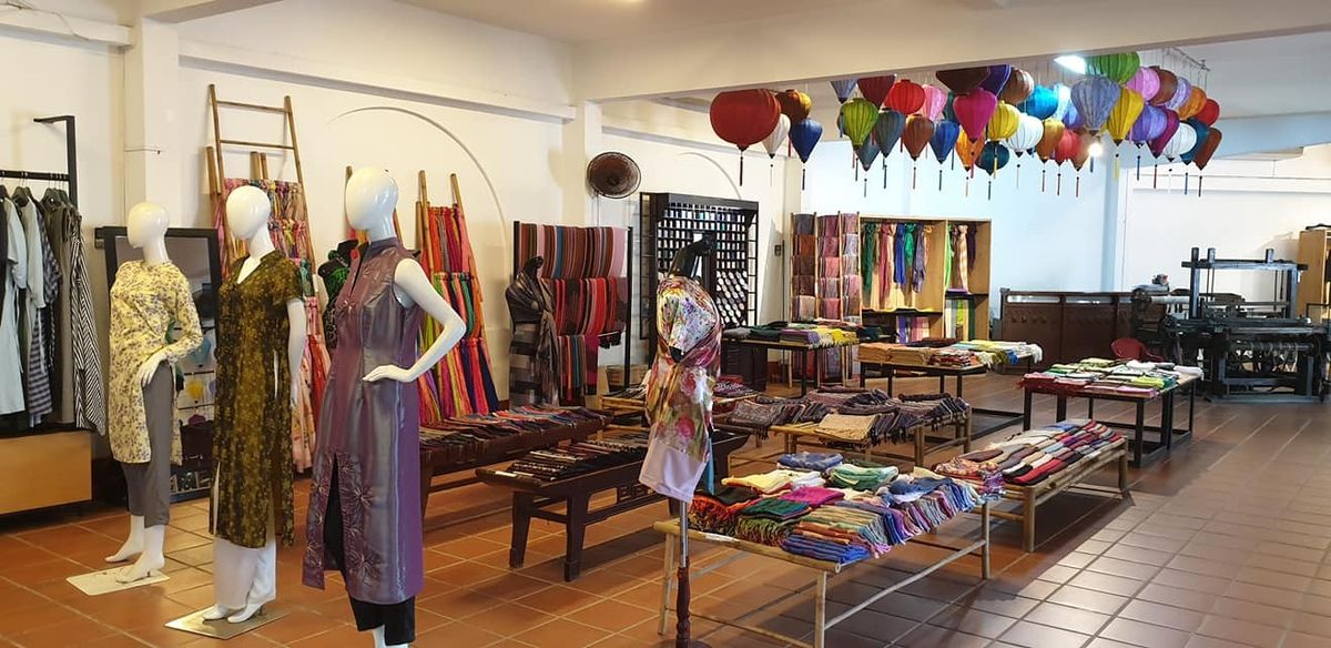 Ropa a medida en Hoi An: cómo crear tu vestido en solo 24 horas