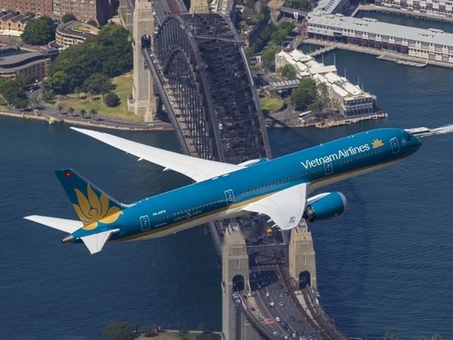 Flights to Vietnam: Airlines, Direct Routes and Booking Options