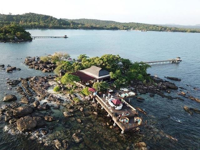 Phu Quoc or Koh Rong? Which Island to Choose (2026)