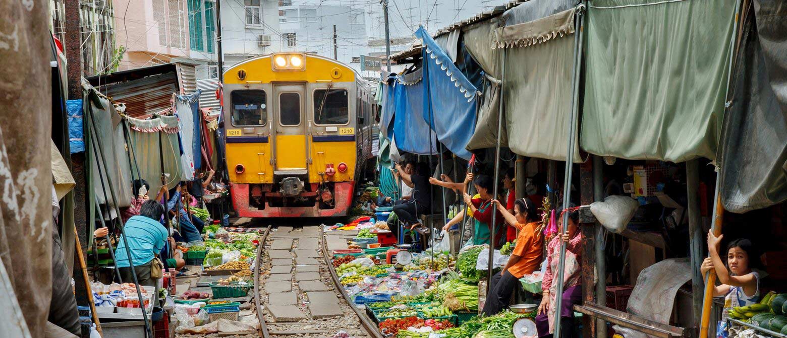 Maeklong Railway Market Bangkok: Essential Guide 2025