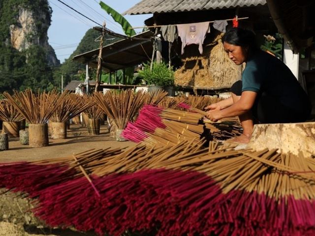 Incense Village of the Nung in Phia Thap