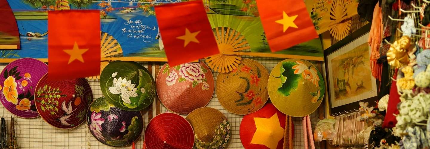 Stopover in Vietnam: Visa, Luggage and What To Do During a Long Connection?
