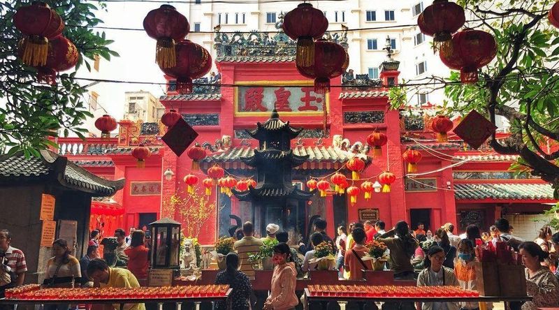 vietnam en noviembre - templo en ho chi minh