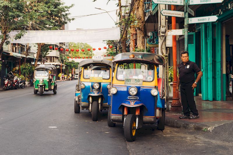 tuk tuk tailandia en las calles