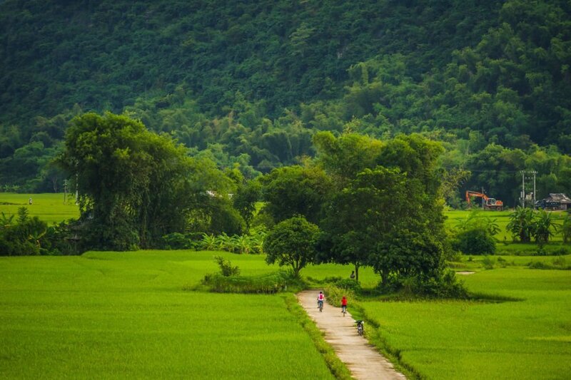 A nice bike ride in Mai Chau