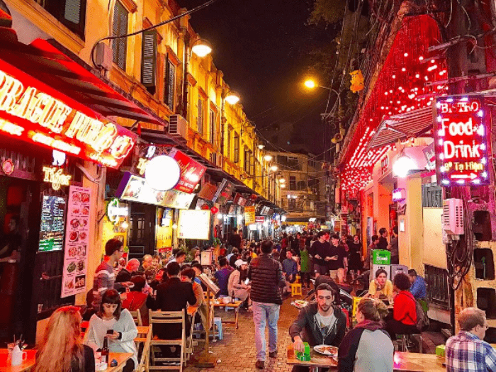 ta hien street