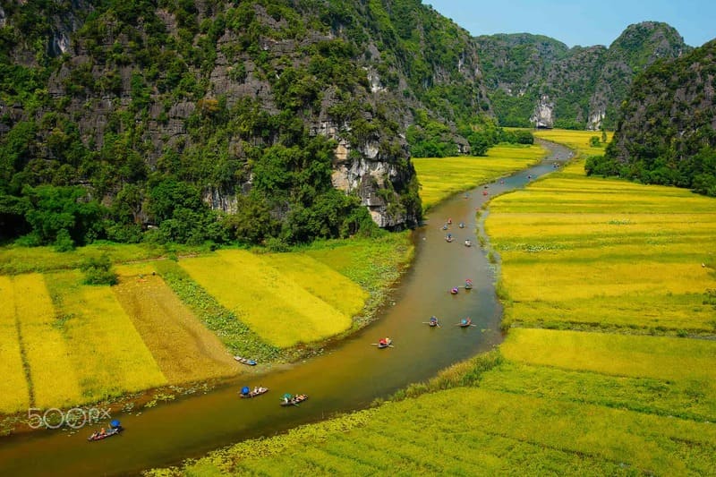 Boat trip in Tam Coc