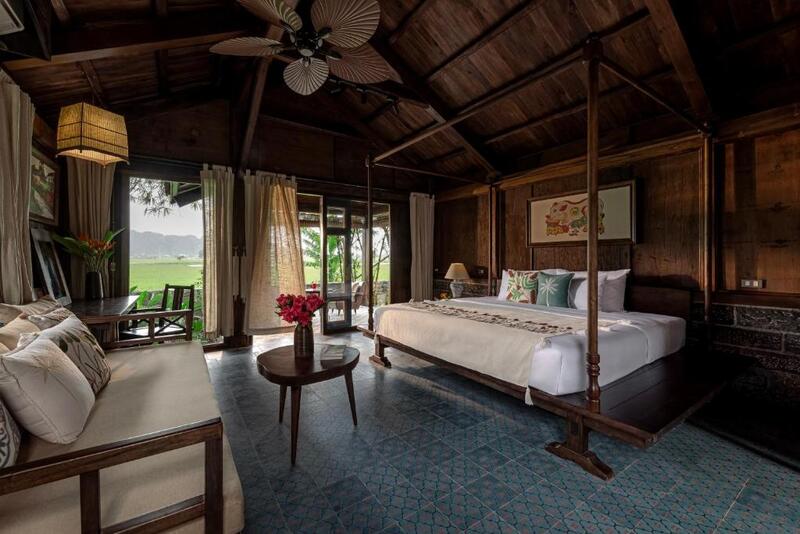 Charming room in traditional Vietnamese style, with views of rice fields and natural beauty