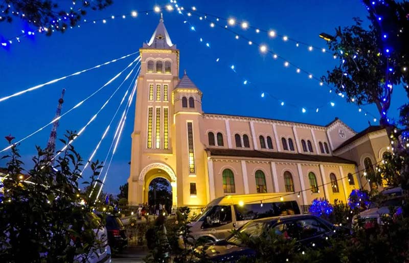 da lat lam dong cathedral