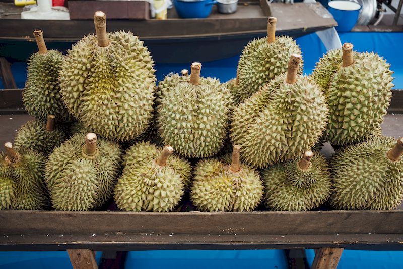 El durian se conoce como la más apestosa del mundo 