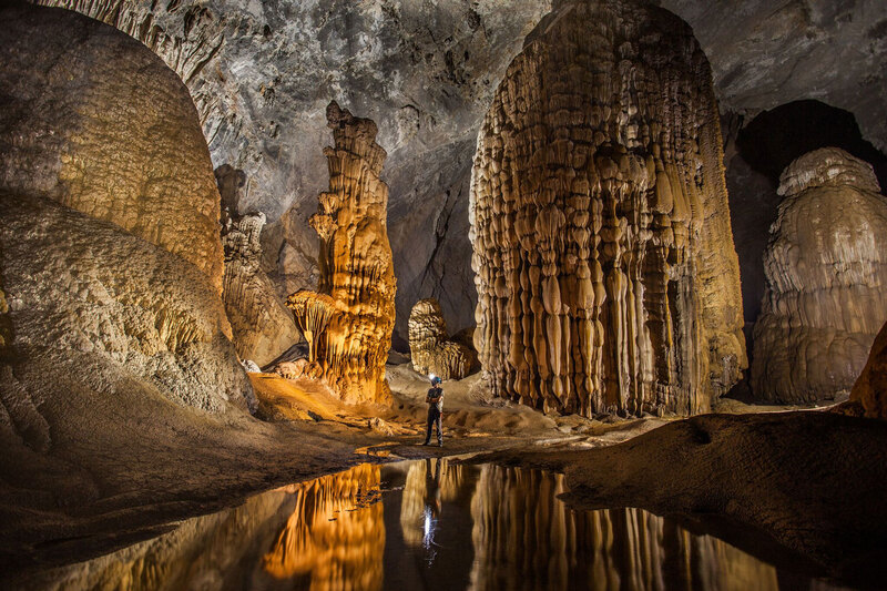 Estalactitas gigantes en la cueva de Son Doong