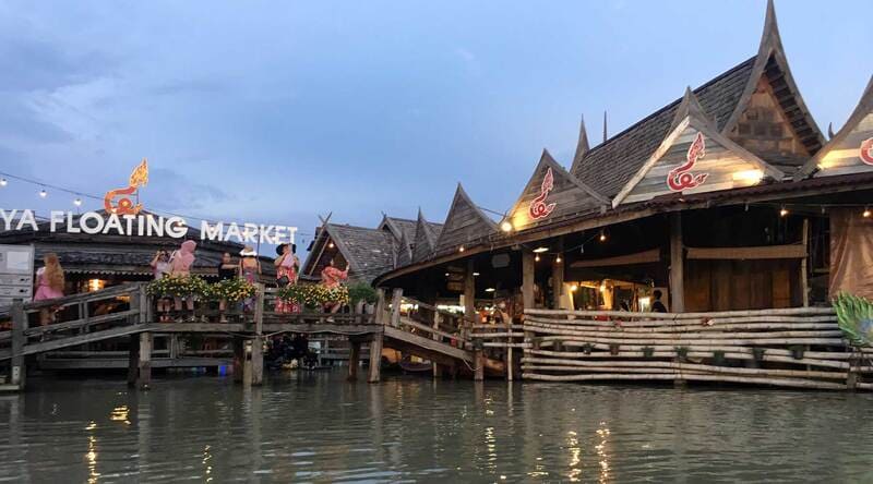 mercado flotante de pattaya