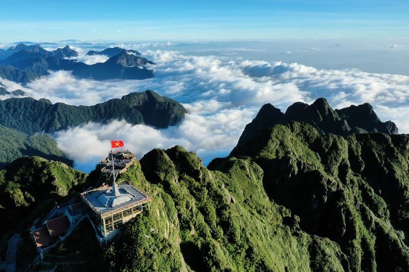 Fansipan: the roof of Indochina