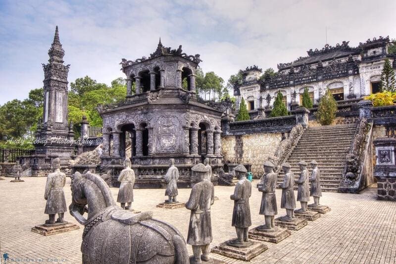 kings tomb in hue