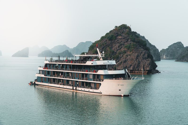 crucero por la bahia de halong