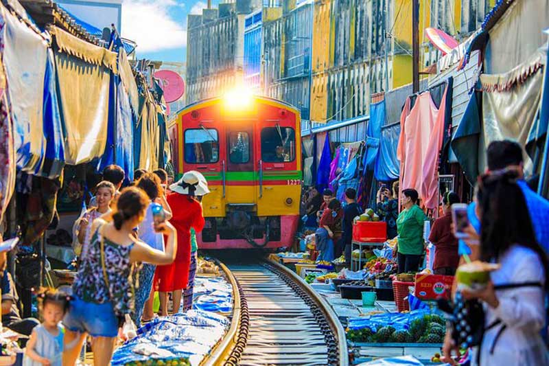 Mae Klong Railway Market