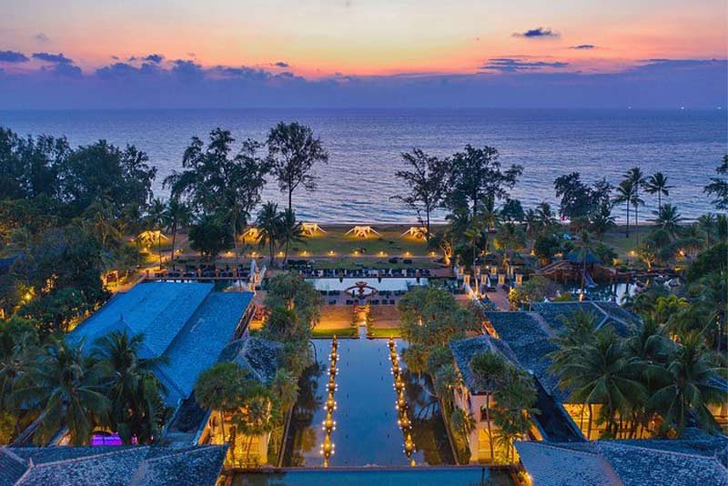 Marriott’s Phuket Beach Club