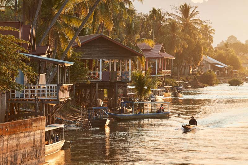  Mekong River Walk