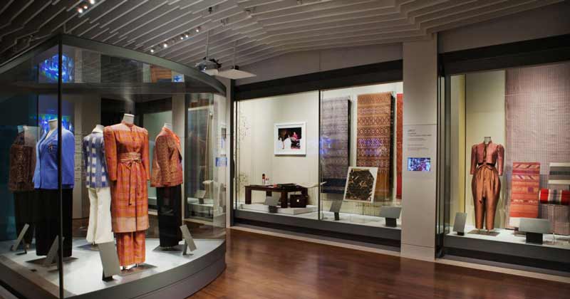  Queen Sirikit Museum of Textiles