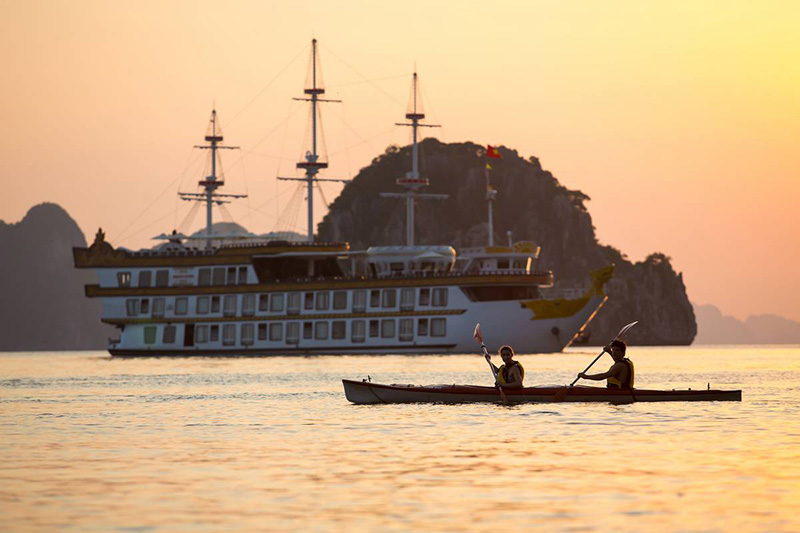 Cruises on Halong Bay