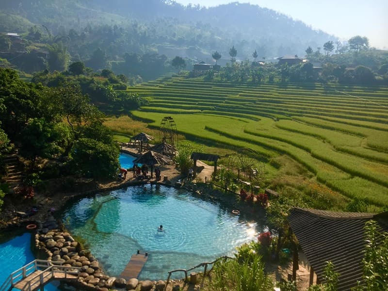 Tram Tau Hot Springs - Yen Bai