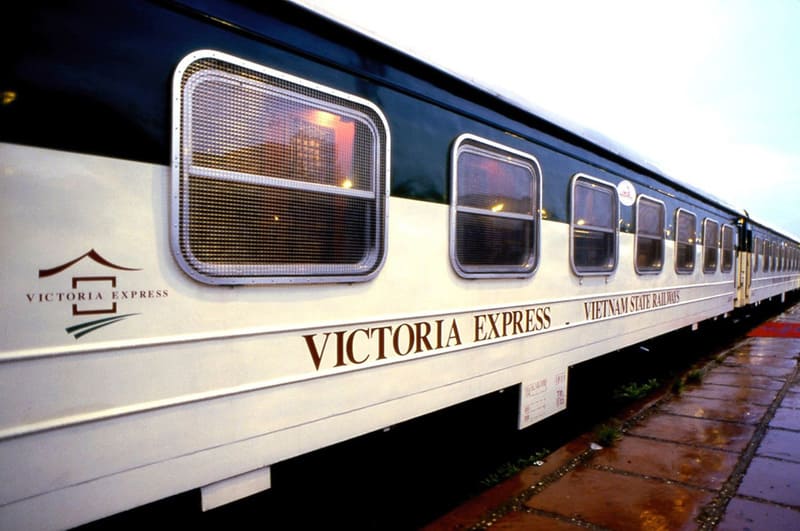 Victoria Express, the elegant train journey between Hanoi and Sapa