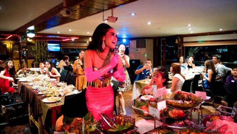 White Orchid Dinner Cruise at Bangkok with Live Music 