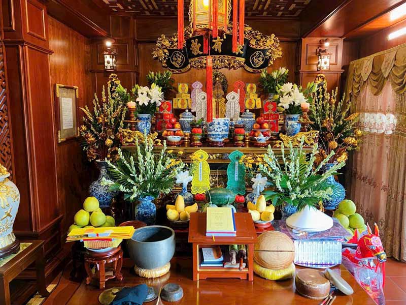 The Sacred Altars of Vietnam: A Look at Ancestor Worship