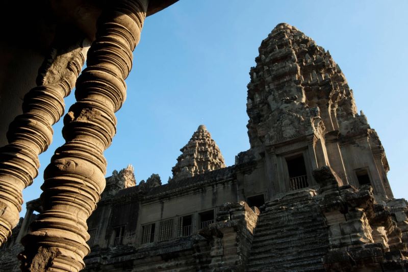 Construction of Angkor Wat with five million tons of sandstone