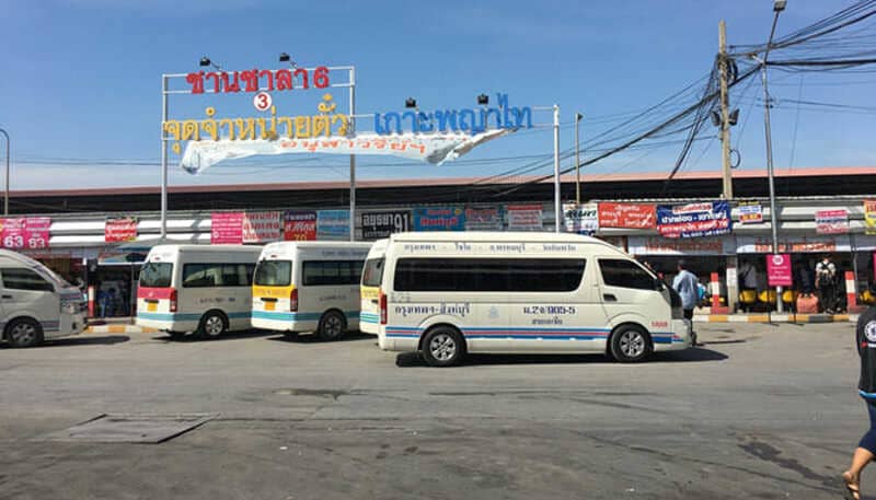 Travel from Bangkok to Ayutthaya by minivans