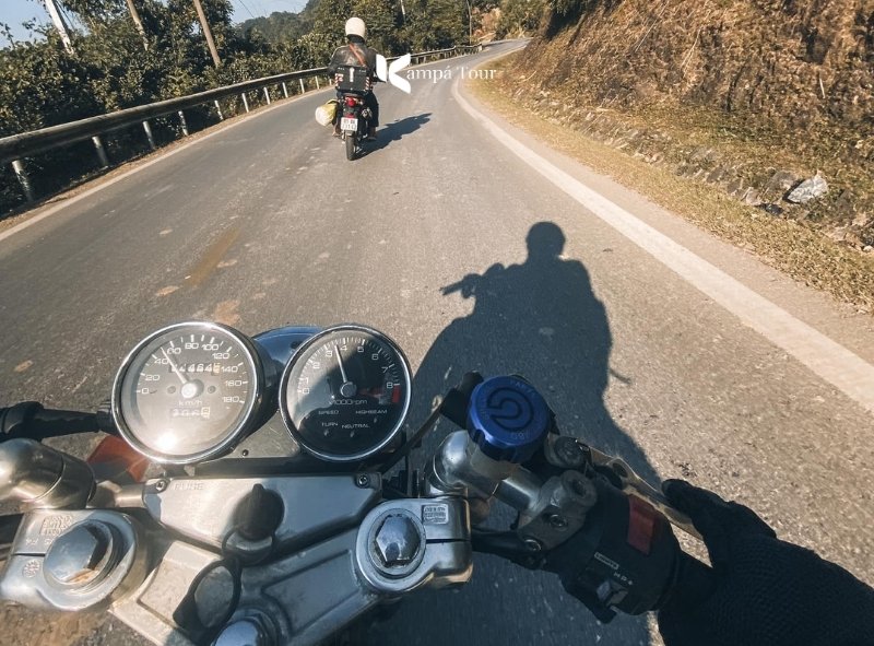 travelers on the Ha Giang Loop