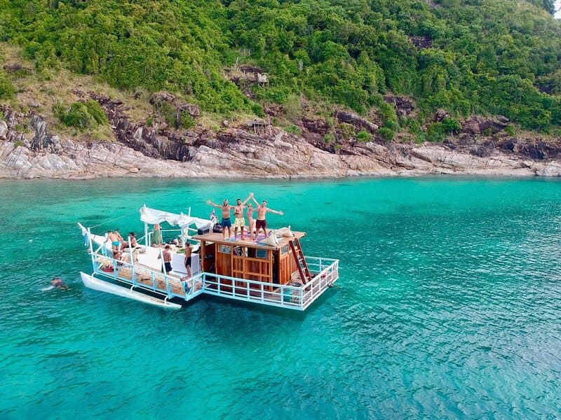 It's a bit far, yes, but Koh Phangan is an island without any boring nooks and crannies