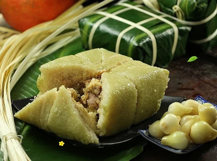 Banh chung is fragrant, delicious, and has the green color of the enveloping leaves.