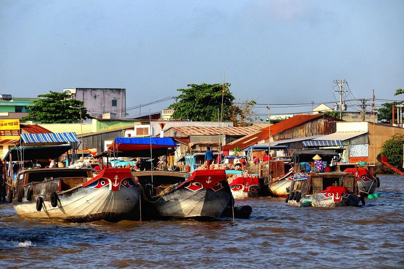 mercado flotante cai rang