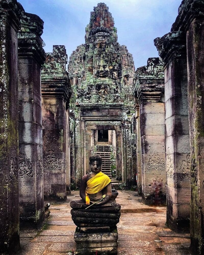 Statue of Buddha in the Bayon Temple