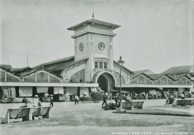 Ben Thanh Market in the 1920s was considered one of the busiest shopping places in the Indochina region