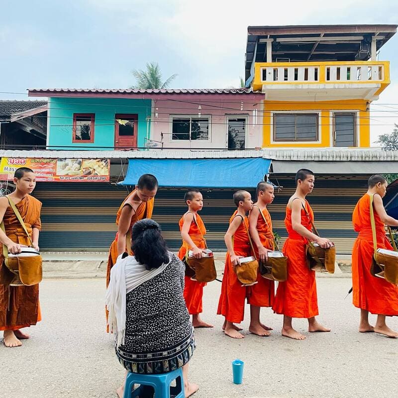 bokeo laos tak bat