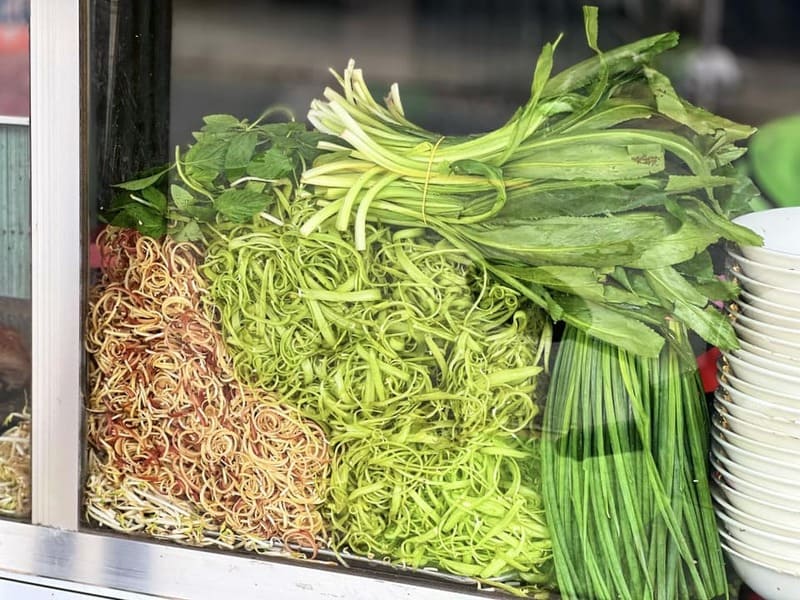verduras para hacer bun rieu