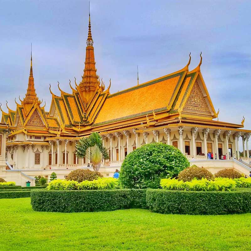 the royal palace phnom penh 