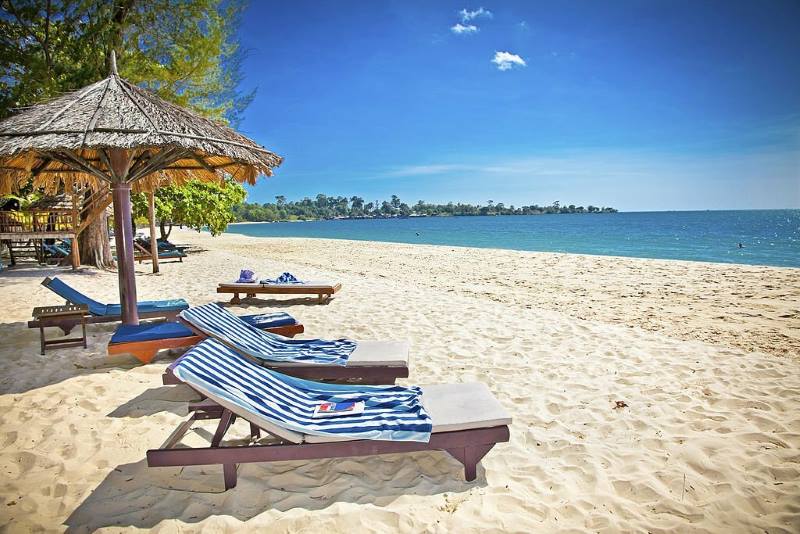 Tropical beach of Sihanoukville, a corner of Cambodian paradise