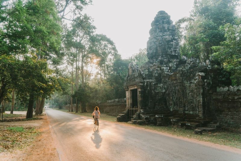 camino en angkor wat camboya