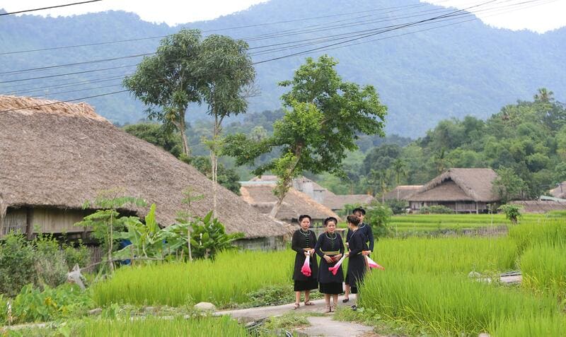 pueblo local en cao bang