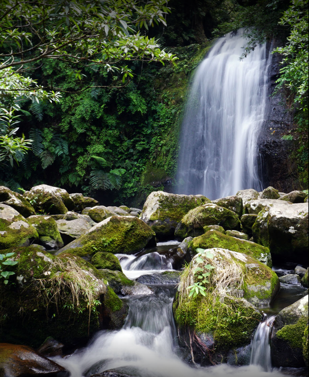 cascada nam kat en laos